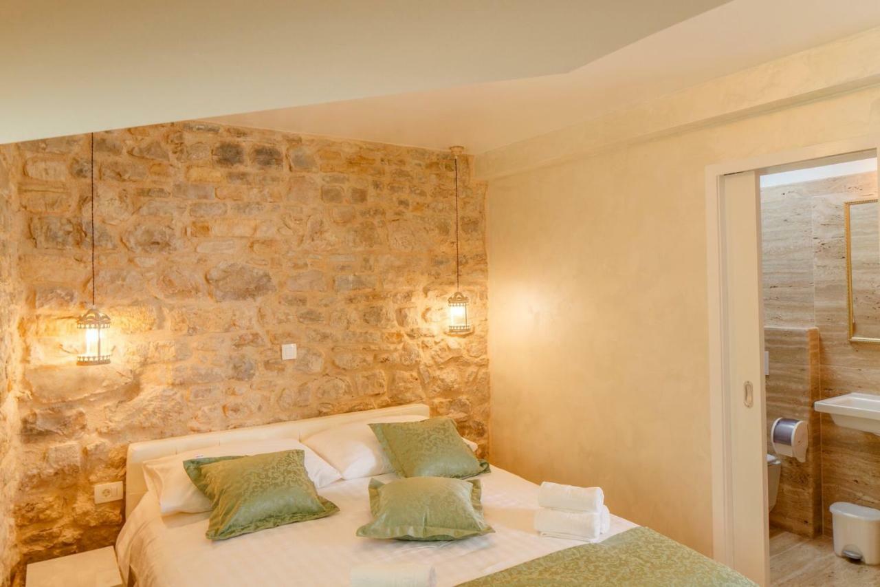 Stone House Luxury Rooms Split Exterior photo