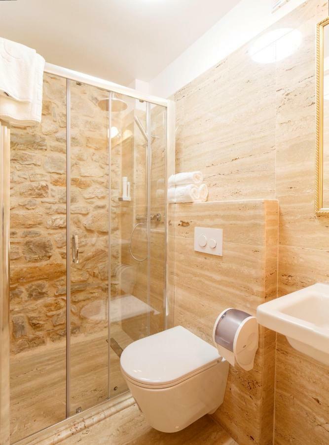 Stone House Luxury Rooms Split Exterior photo