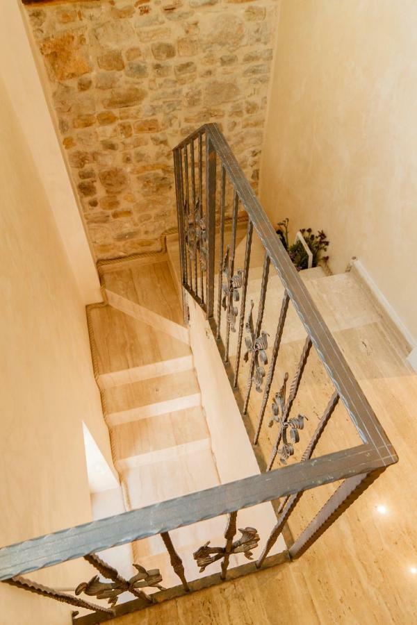 Stone House Luxury Rooms Split Exterior photo