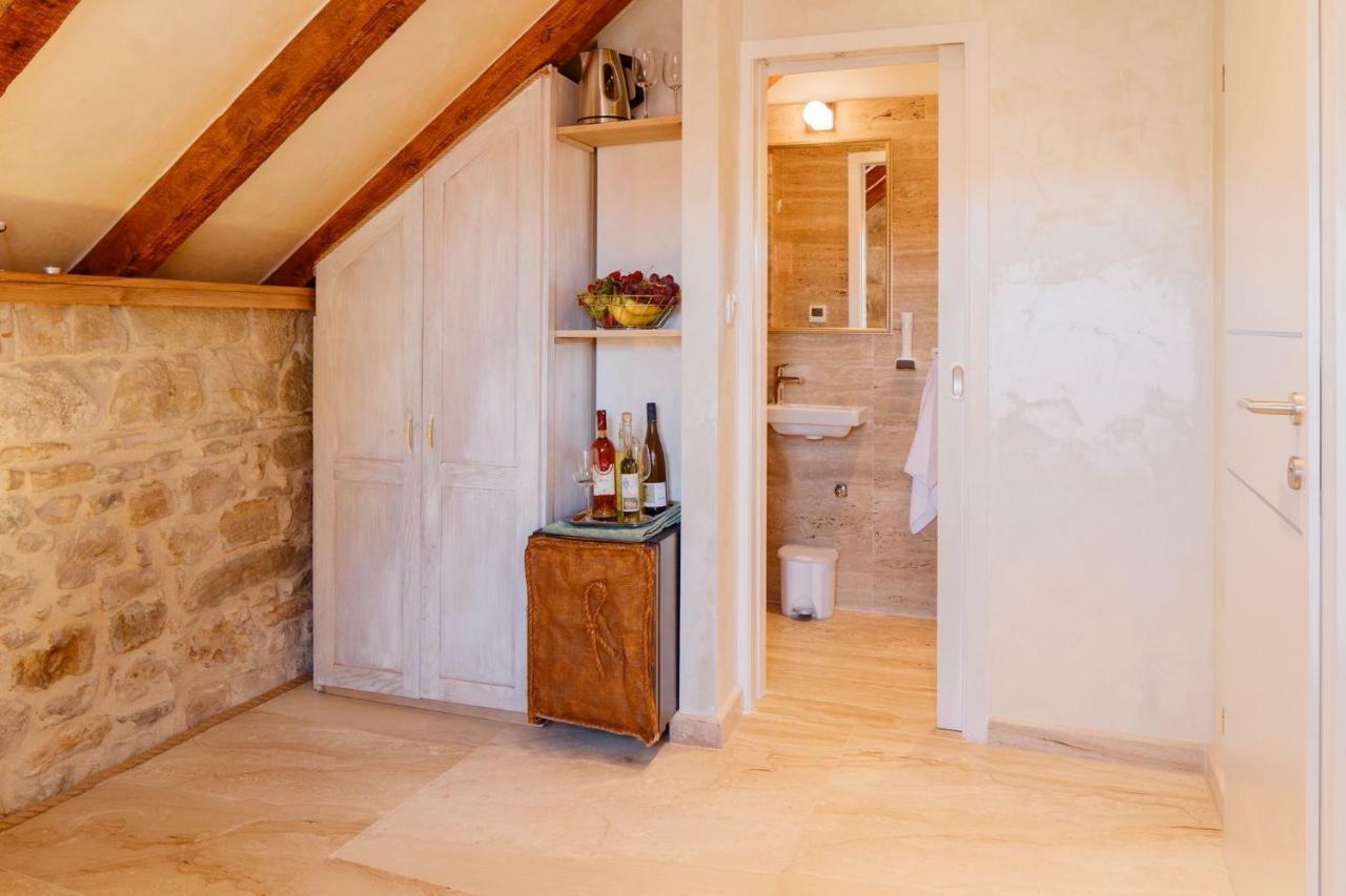 Stone House Luxury Rooms Split Exterior photo