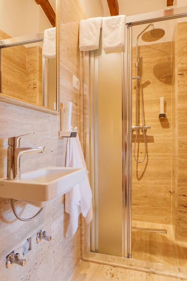 Stone House Luxury Rooms Split Exterior photo